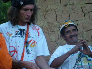 K-030-Indios de Araponga, cachimbo y pipa