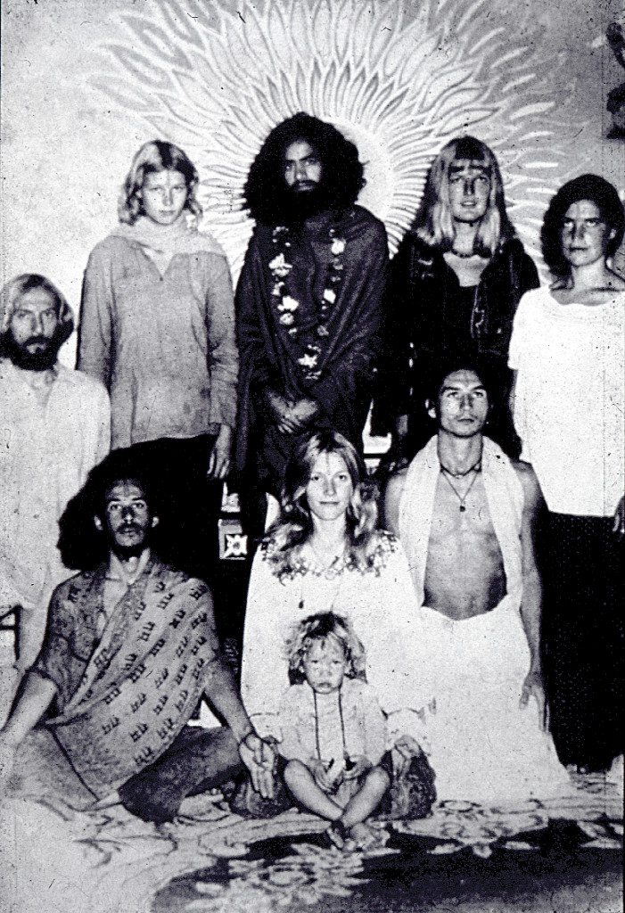 006India, Ashram Hardwar.
