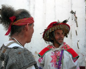 andres y abuelo huichol